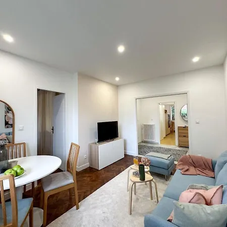 Cachet Au Coeur De Apartment